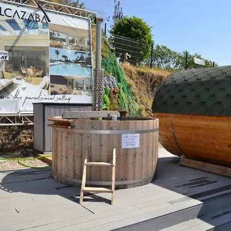 Al-411 - - Alcazaba Lagoon *