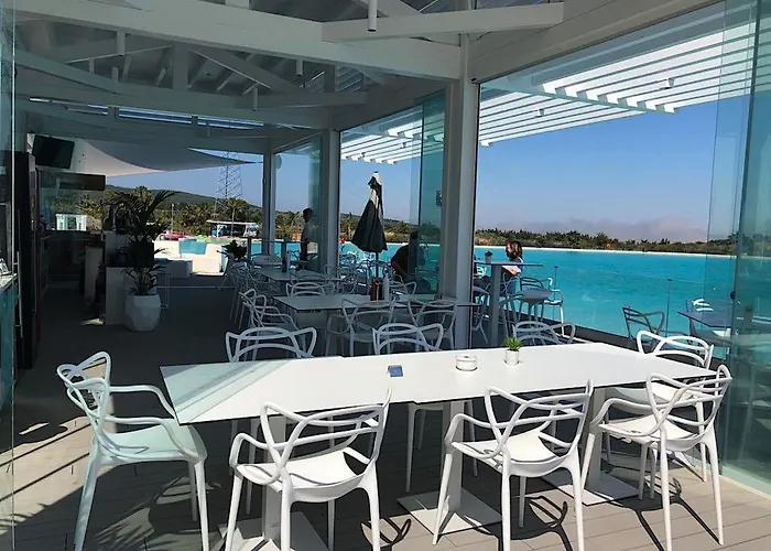 Al-411 - - Alcazaba Lagoon Apartment *