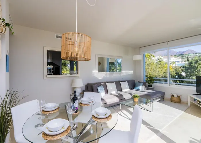 Al-411 - - Alcazaba Lagoon * Estepona