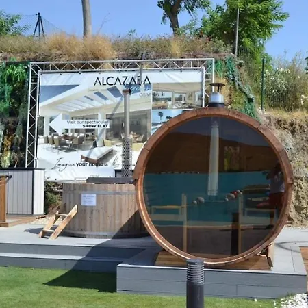 Al-411 - - Alcazaba Lagoon