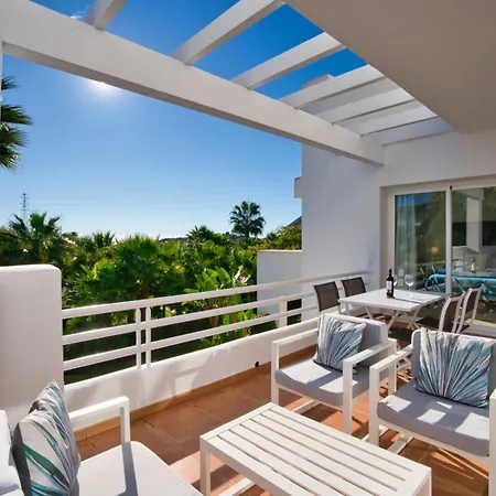 Al-411 - - Alcazaba Lagoon *