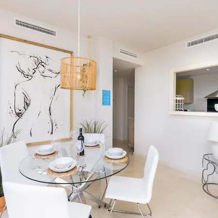 Al-411 - - Alcazaba Lagoon