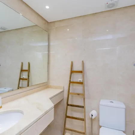 Al-411 - - Alcazaba Lagoon * Эстепона